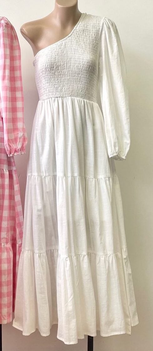 eunoia『Shirring maxi dress』　ホワイト eunoia『Shirring maxi dress』 ホワイト